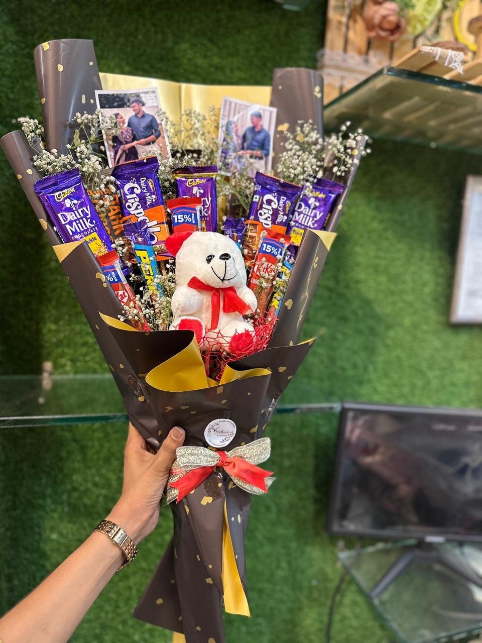 GIFT  AND ARTICLES 1