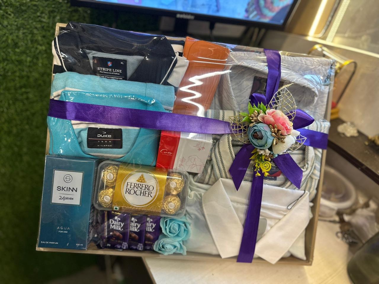 GIFT  AND ARTICLES 28