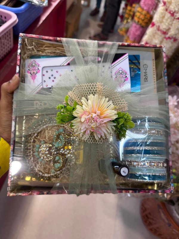 GIFT  AND ARTICLES 6